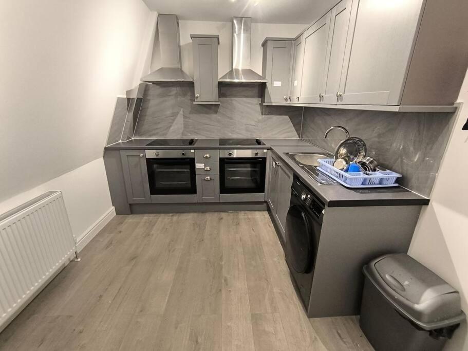 Style Room, Near Tooting Broadway Station Apartament *